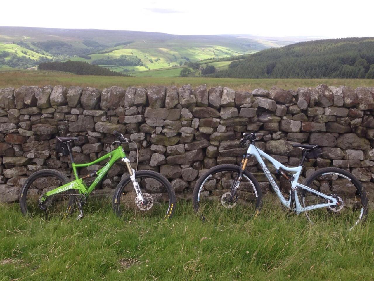 Bank Top Camping-North York Moors With Pitches For Caravans, Camper Vans And Tents Hotel Pickering Kültér fotó