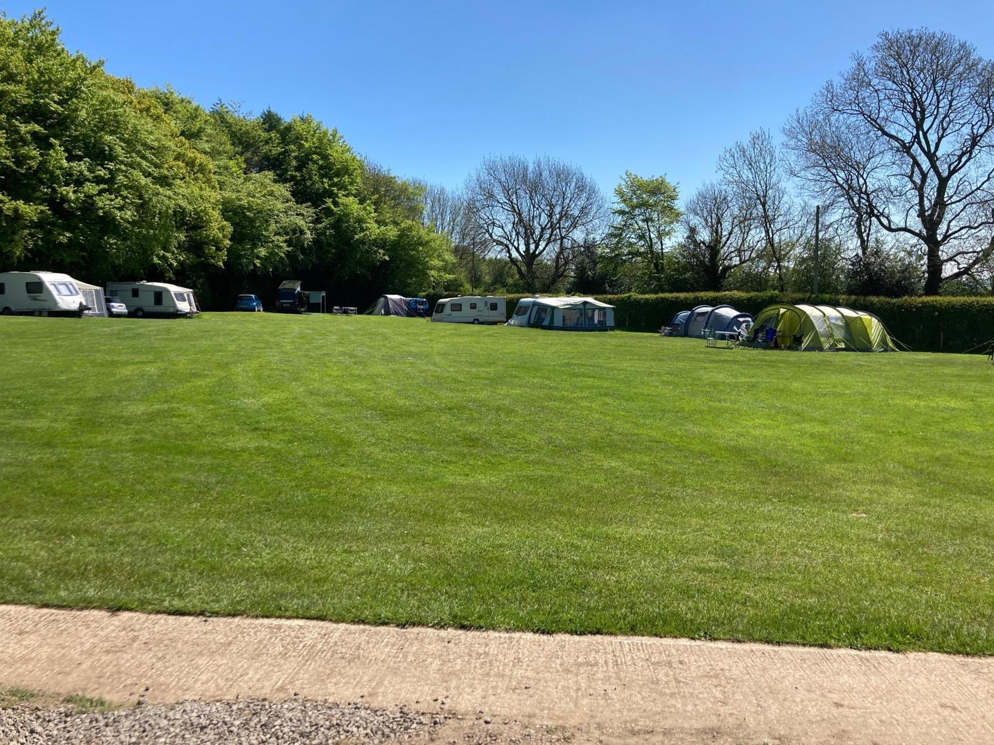Bank Top Camping-North York Moors With Pitches For Caravans, Camper Vans And Tents Hotel Pickering Kültér fotó